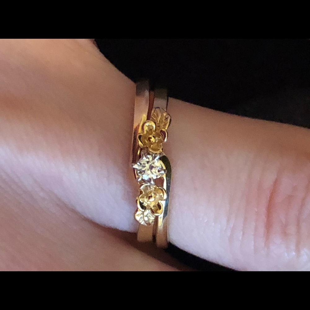 14k Wedding Ring Set Floral Detail - Picture 8 of 14